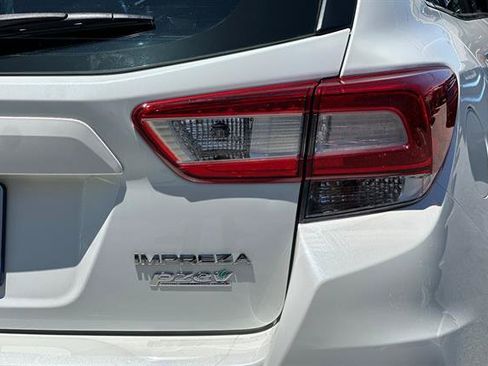 Used 2017 Subaru Impreza 2.0i Limited w/ Moonroof/BSD & Rcta/Eyesight AWD/4WD image 31