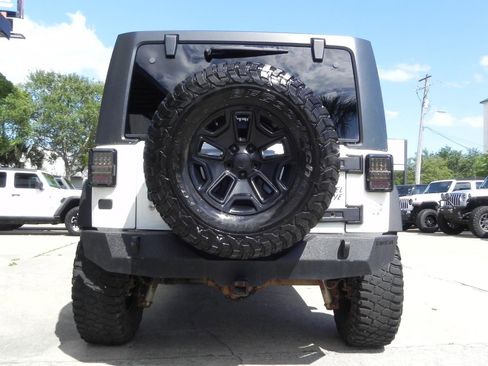 Used 2016 Jeep Wrangler Sport AWD/4WD image 4