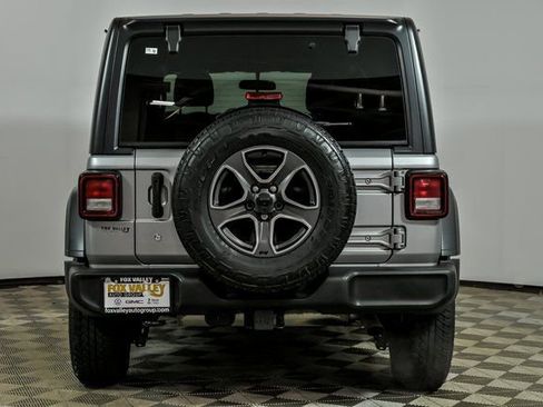 Used 2018 Jeep Wrangler Unlimited Sport S image 6