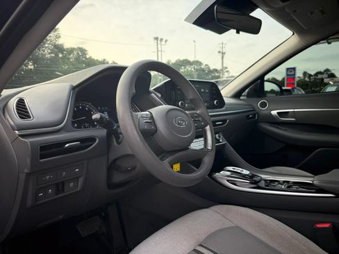 Used 2021 Hyundai Sonata SE FWD image 11