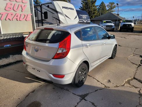 Used 2014 Hyundai Accent GS image 5