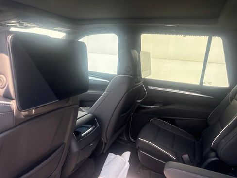 Certified 2025 Cadillac Escalade Sport w/ Touring Package AWD/4WD image 6