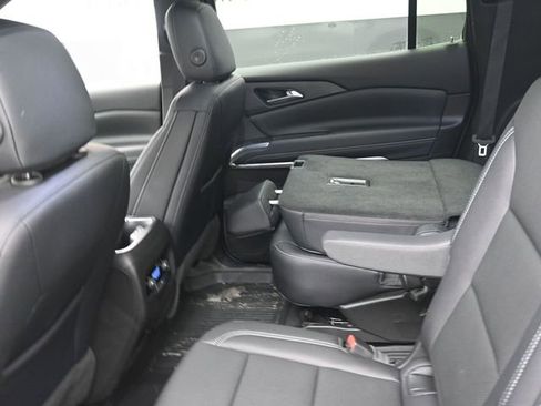 New 2026 Chevrolet Traverse LT w/ Driver Confidence Package image 10