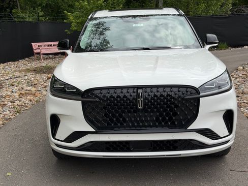 New 2026 Lincoln Aviator Reserve AWD/4WD image 8