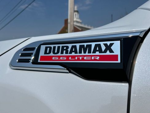 New 2026 GMC Sierra 2500 Denali w/ Denali Reserve Package image 9