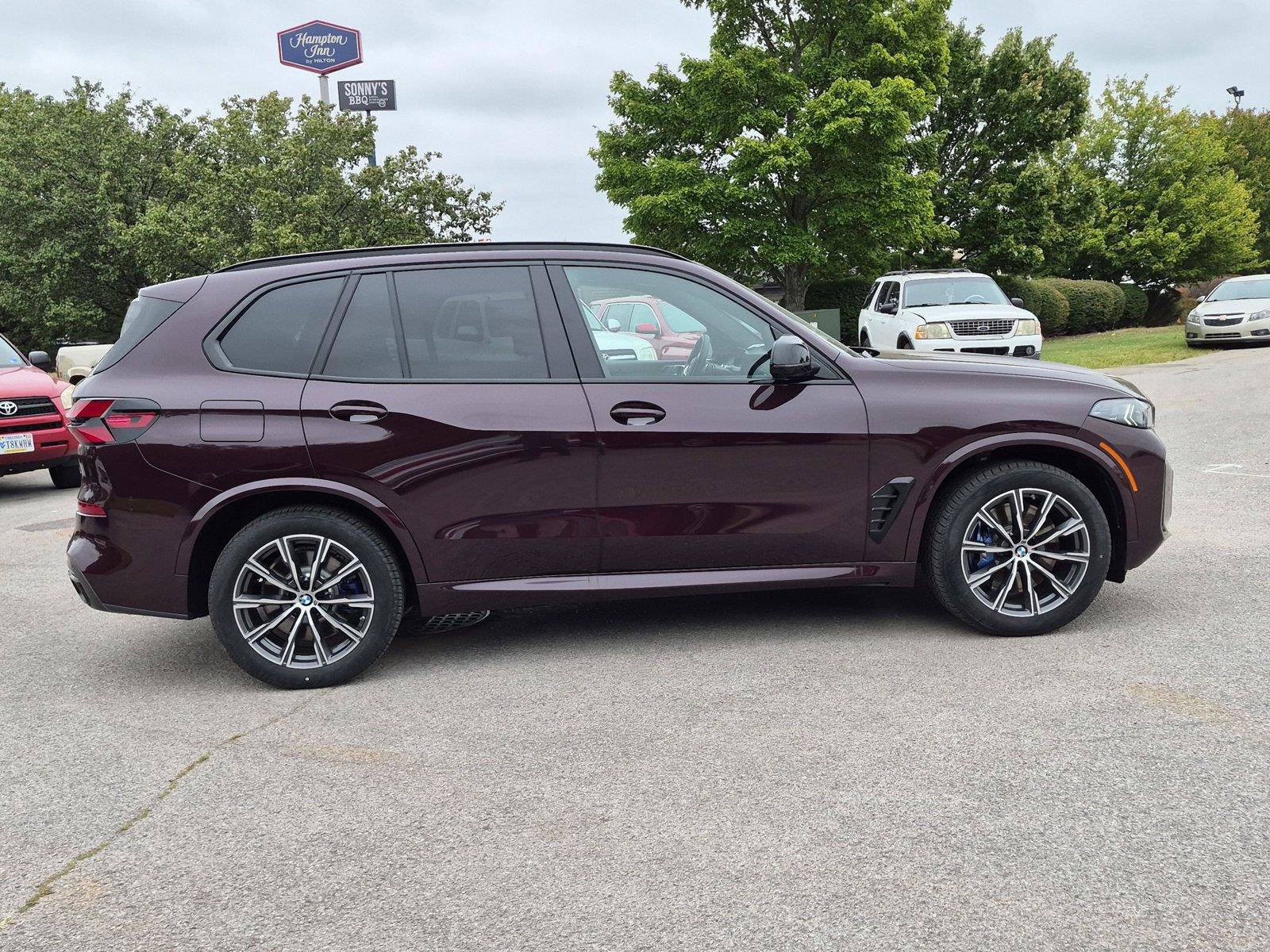 Used 2025 BMW X5 M60i AWD/4WD image 6