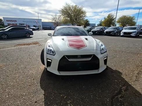 Used 2020 Nissan GT-R Premium image 3