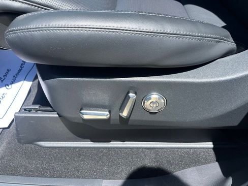 Used 2026 Lincoln Navigator Premiere AWD/4WD image 41