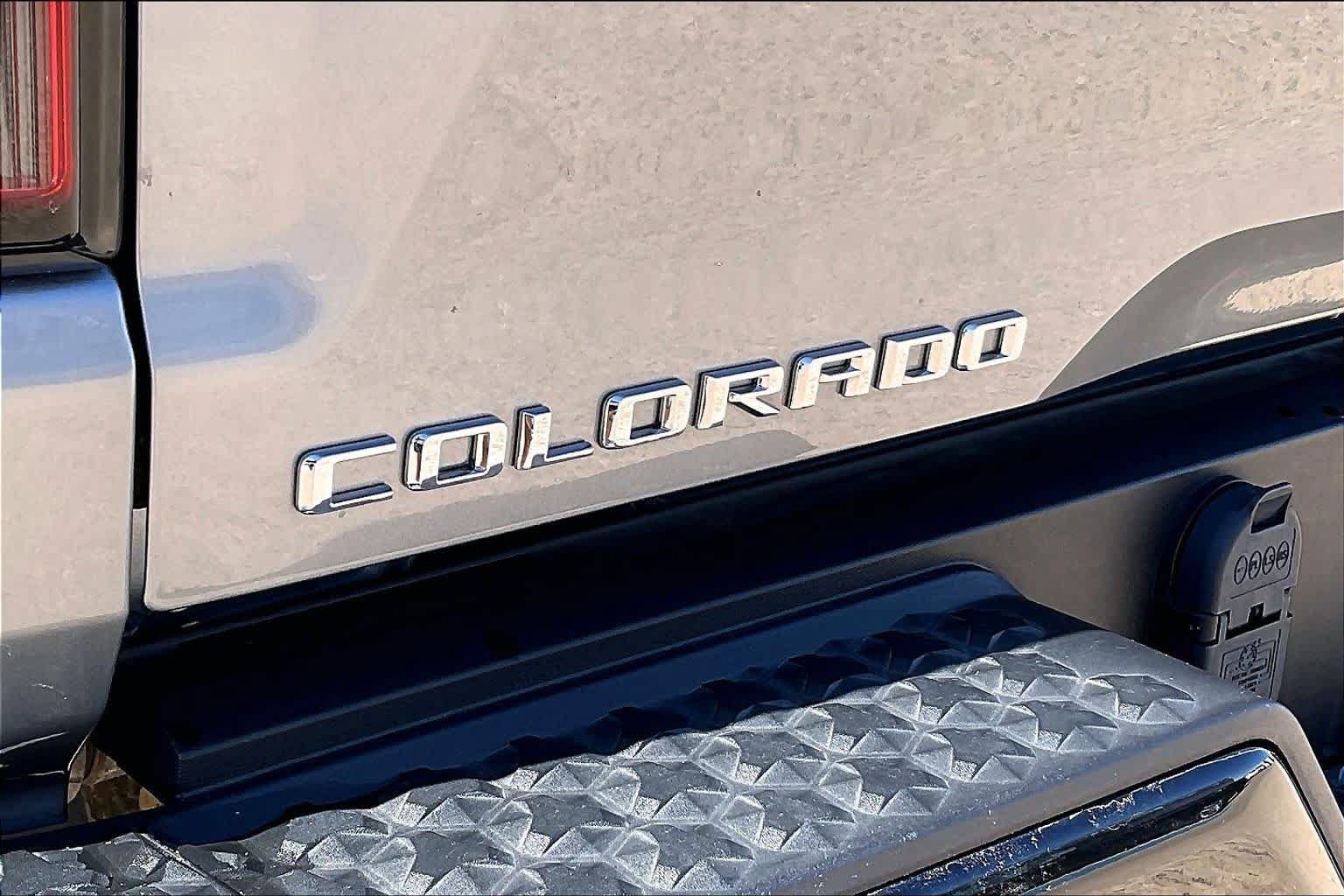 Used 2023 Chevrolet Colorado ZR2 w/ ZR2 Convenience Package III AWD/4WD image 30
