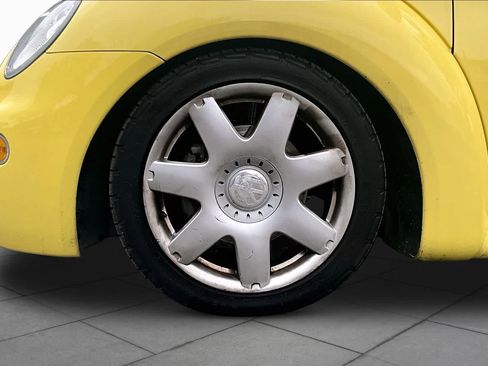 Used 2001 Volkswagen Beetle GLX FWD image 10