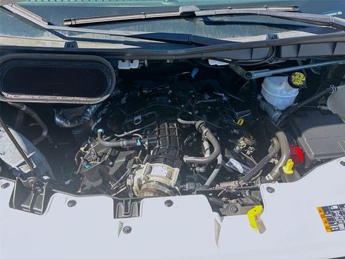 Used 2023 Ford Transit 350 XLT image 33