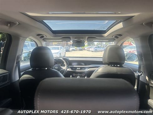 Used 2018 Alfa Romeo Stelvio Sport w/ Quick Order Package 22J Sport AWD/4WD image 23
