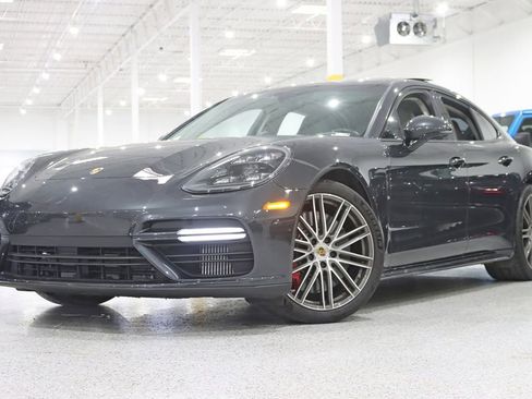 Used 2018 Porsche Panamera Turbo image 6