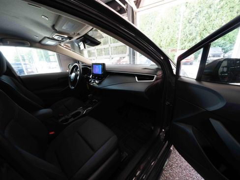 Used 2025 Toyota Corolla LE FWD image 25