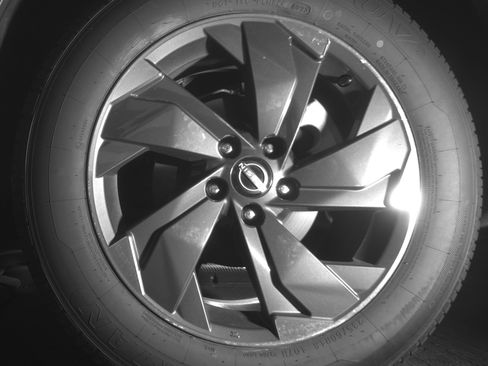 Used 2025 Nissan Rogue SV image 14