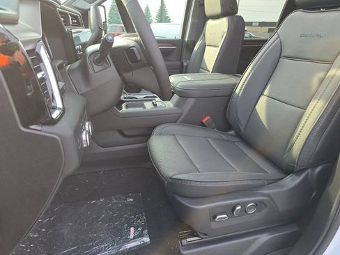 New 2026 GMC Sierra 2500 Denali w/ Denali Reserve Package AWD/4WD image 24