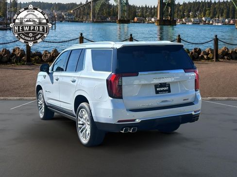 New 2026 GMC Yukon Denali w/ Denali Reserve Package AWD/4WD image 7