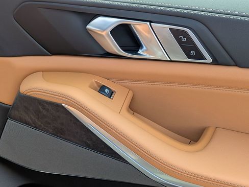 New 2026 BMW X5 xDrive50e AWD/4WD image 17