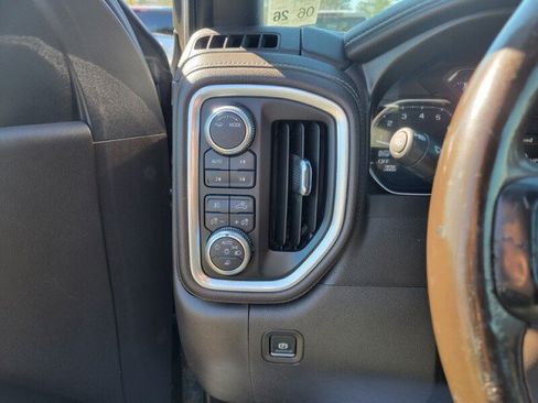 Used 2021 GMC Sierra 1500 SLT AWD/4WD image 14