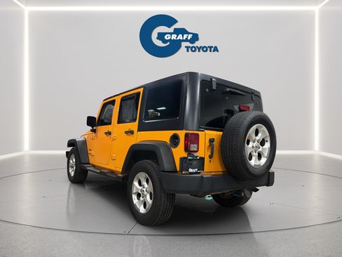 Used 2012 Jeep Wrangler Unlimited Sport AWD/4WD image 5