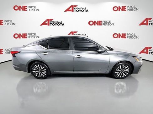 Used 2023 Nissan Altima 2.5 SV image 8