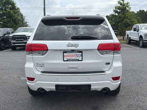 Used 2019 Jeep Grand Cherokee Overland AWD/4WD image 8