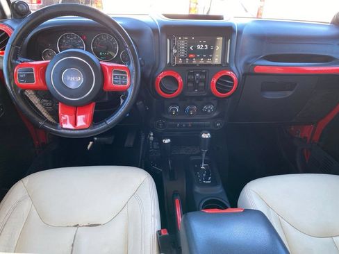 Used 2014 Jeep Wrangler Unlimited Sport w/ Quick Order Package 24S AWD/4WD image 4