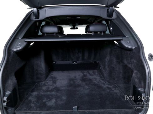 Used 2019 Rolls-Royce Cullinan image 23