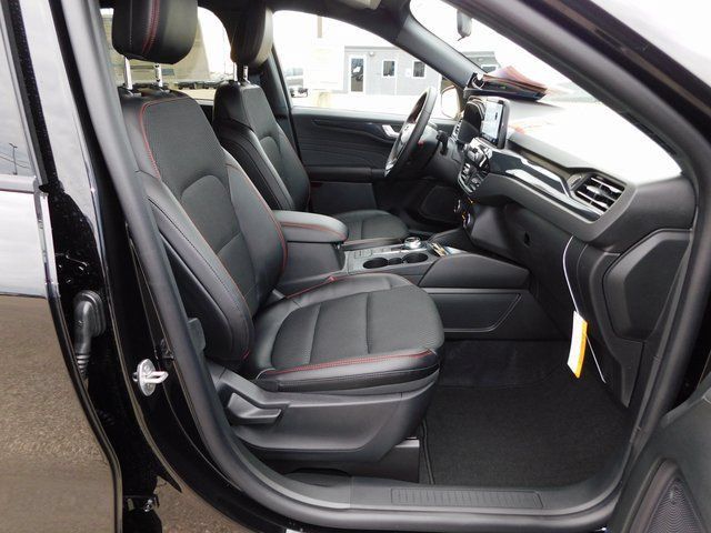 New 2026 Ford Escape ST-Line AWD/4WD image 17