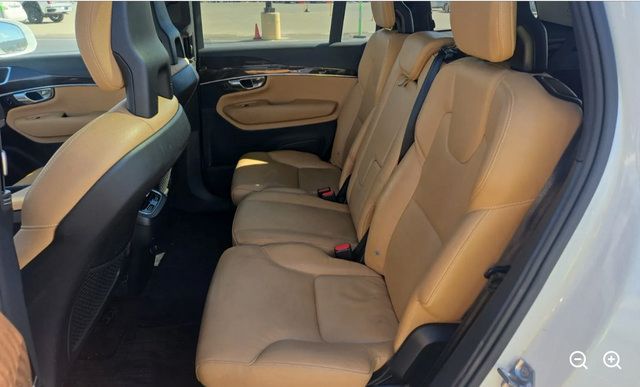 Used 2016 Volvo XC90 T6 Momentum w/ Momentum Plus Package AWD/4WD image 3