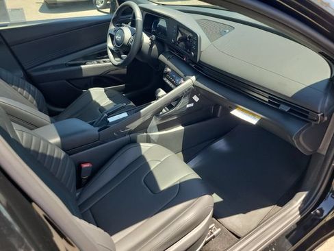 New 2026 Hyundai Elantra SEL Sport FWD image 19