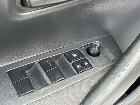 Used 2023 Toyota Corolla LE image 13