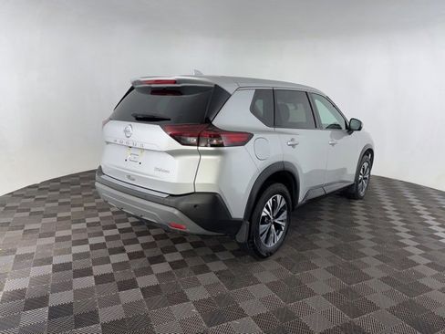 Certified 2021 Nissan Rogue SV image 5