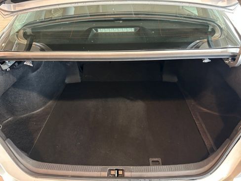 Used 2025 Toyota Camry LE image 31