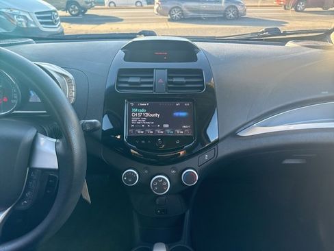Used 2015 Chevrolet Spark LT image 10