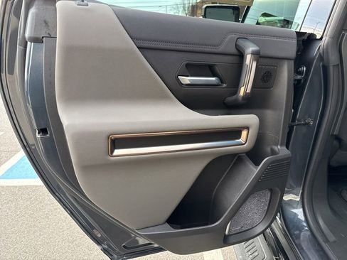 Used 2025 GMC Hummer EV 3X image 50