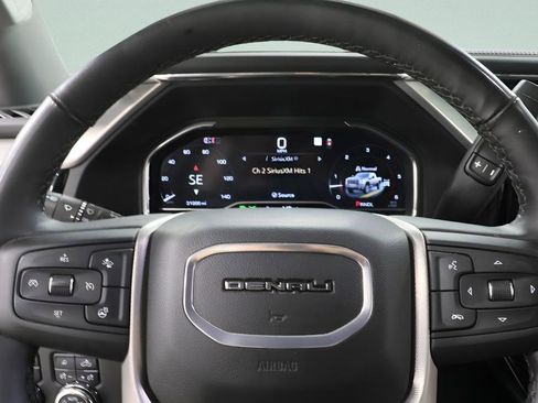 Used 2025 GMC Sierra 2500 Denali w/ Denali Reserve Package image 15