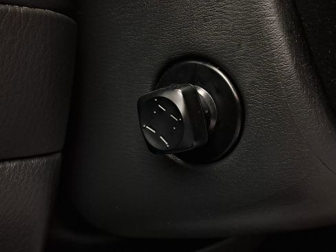 Used 2019 INFINITI QX60 Luxe w/ Essential Package image 13