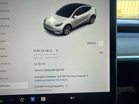 Used 2021 Tesla Model Y Long Range AWD/4WD image 10