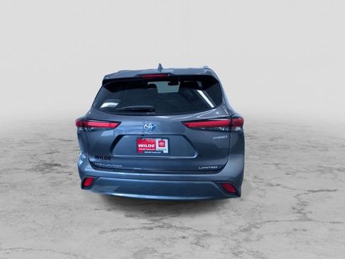 Used 2021 Toyota Highlander Limited image 8