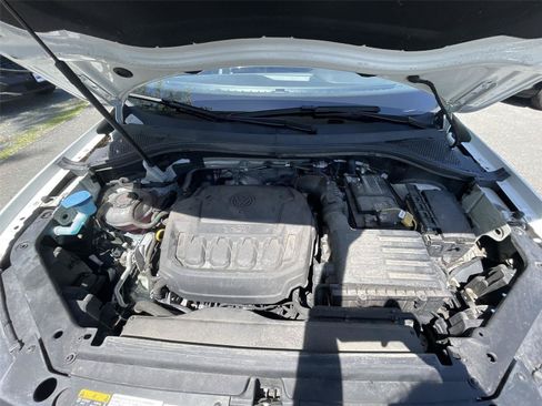 Used 2021 Volkswagen Tiguan SEL AWD/4WD image 11