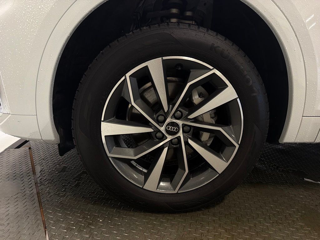 Certified 2023 Audi Q5 2.0T Premium Plus w/ Premium Plus Package AWD/4WD image 25