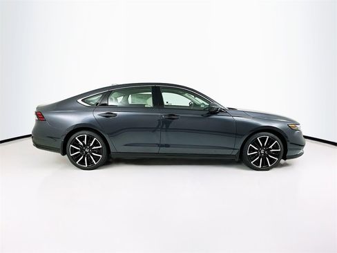 New 2025 Honda Accord Touring image 4