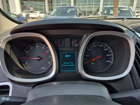 Used 2017 Chevrolet Equinox LT w/ Convenience Package FWD image 10
