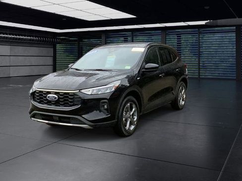 Certified 2025 Ford Escape ST-Line Select image 3