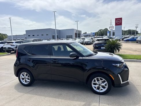 Certified 2024 Kia Soul LX w/ Option Group 015 FWD image 12