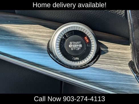 Used 2024 Jeep Wagoneer L Series II w/ Flexible Seating Group image 19