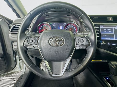 Used 2020 Toyota Camry XSE FWD image 15