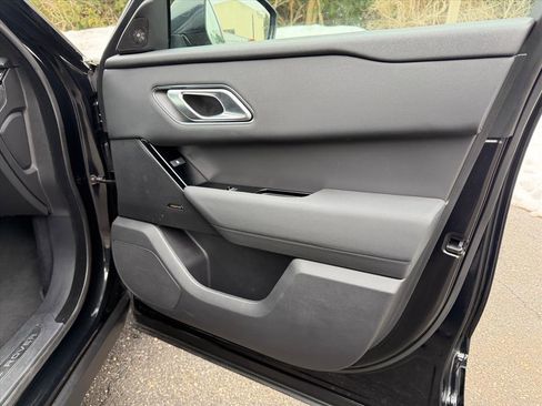 Used 2025 Land Rover Range Rover Velar Dynamic SE image 27