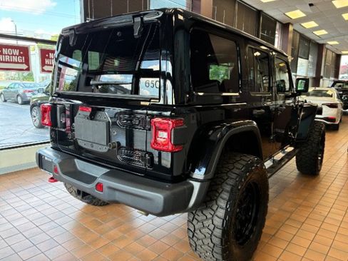 Used 2020 Jeep Wrangler Unlimited Rubicon AWD/4WD image 10